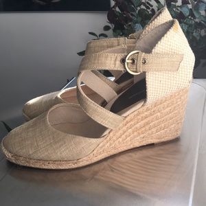 Adrienne Vittadini Espadrilles- Size 9